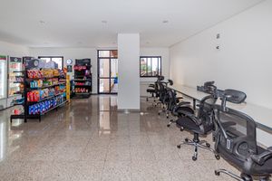 Image 32 - 885153