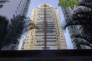 Image 51 - 875308