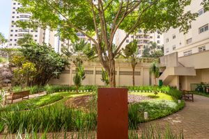 Image 85 - 872290