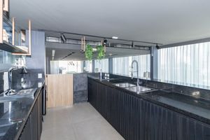 Image 47 - 733721