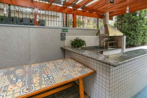 Image 33 - 606612