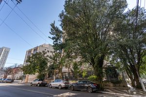Image 33 - 592747