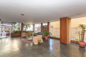 Image 34 - 592747
