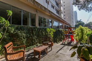 Image 37 - 592747