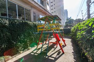 Image 38 - 592747