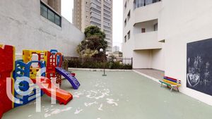 Image 17 - 25769
