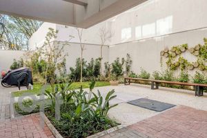 Image 4 - 25853