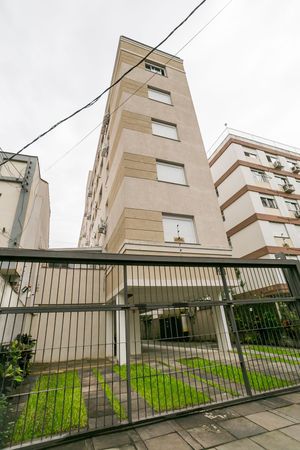 Image 16 - 881788
