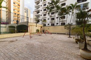 Image 35 - 559251