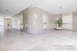 Image 4 - 260