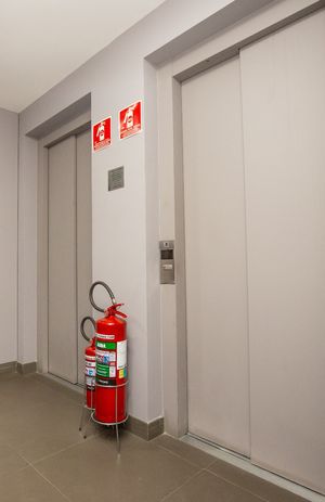 Image 45 - 899665