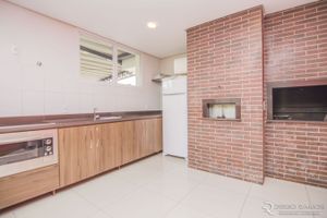 Image 33 - 858917