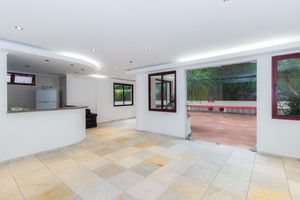 Image 30 - 314105