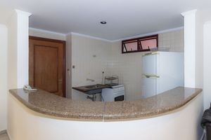 Image 33 - 314105