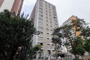Image 39 - 915935