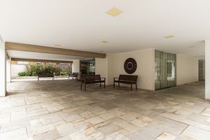 Image 42 - 915935