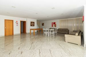 Image 50 - 915935