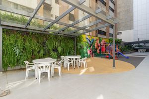 Image 32 - 752755
