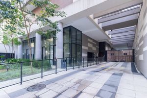 Image 7 - 882763