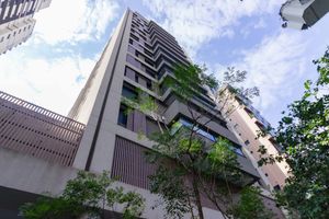Image 6 - 882763