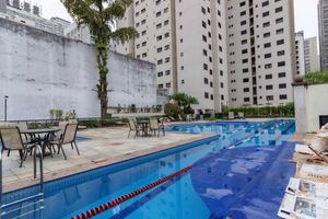 Image 62 - 882528