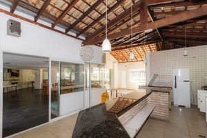 Image 40 - 877522