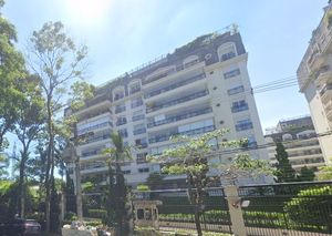 Image 10 - 871076