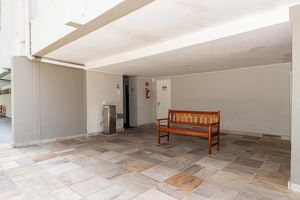 Image 36 - 921422