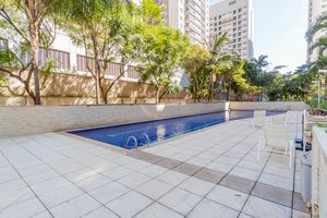 Image 39 - 895716
