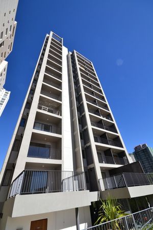 Image 59 - 27261