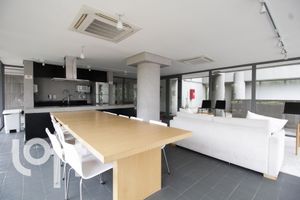 Image 33 - 27261