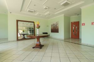 Image 30 - 477910