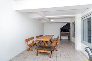 Image 30 - 857228