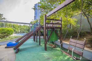 Image 17 - 837262