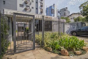 Image 35 - 837262