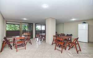 Image 29 - 875167