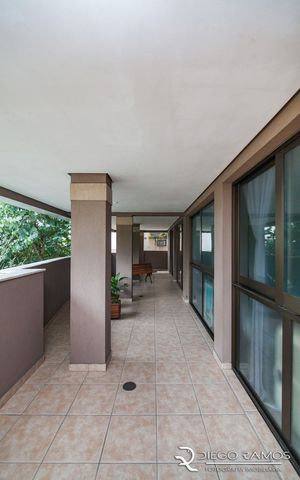 Image 32 - 875167