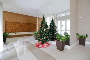Image 28 - 27733
