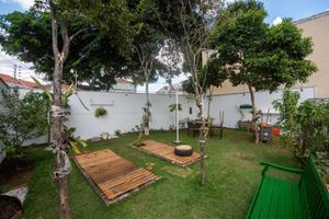Image 33 - 27733