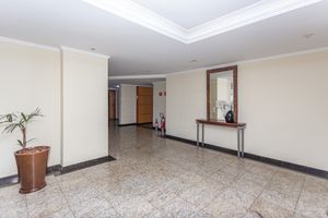 Image 21 - 320997