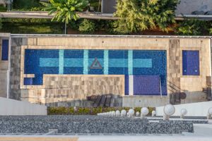 Image 39 - 875115