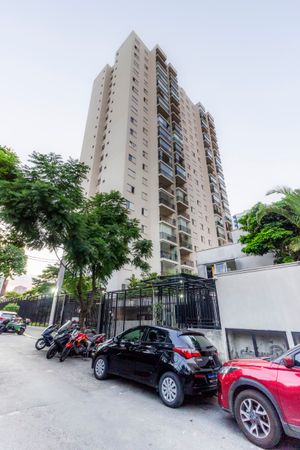 Image 32 - 853525