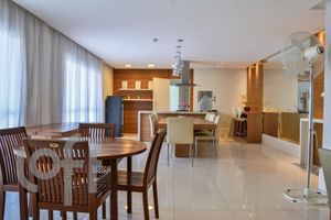Image 32 - 27988