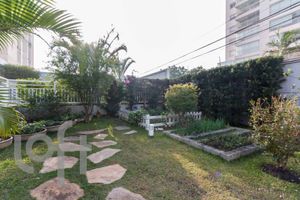 Image 54 - 27988