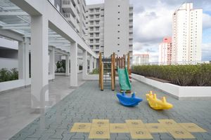 Image 37 - 858734