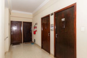 Image 22 - 865918