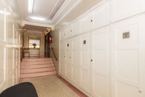 Image 23 - 865918