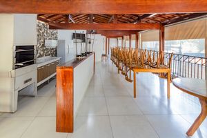 Image 23 - 888618
