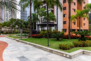 Image 43 - 885179
