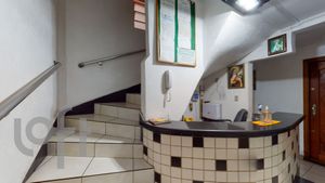Image 10 - 884753